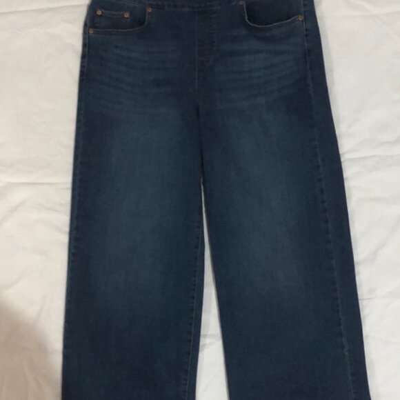 Wide Leg Cropped Jeans - Picture 2 of 5